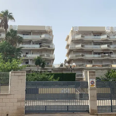 Frente A La Piscina Apartment Tarragona