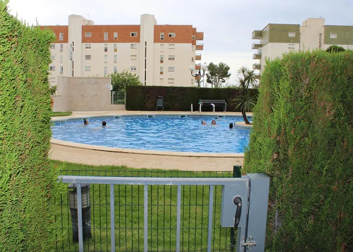 Frente A La Piscina Tarragona